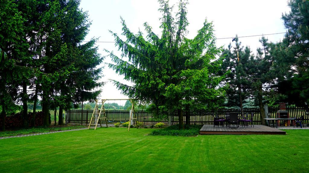 Swierkowe Zacisze Naleczow Exterior photo